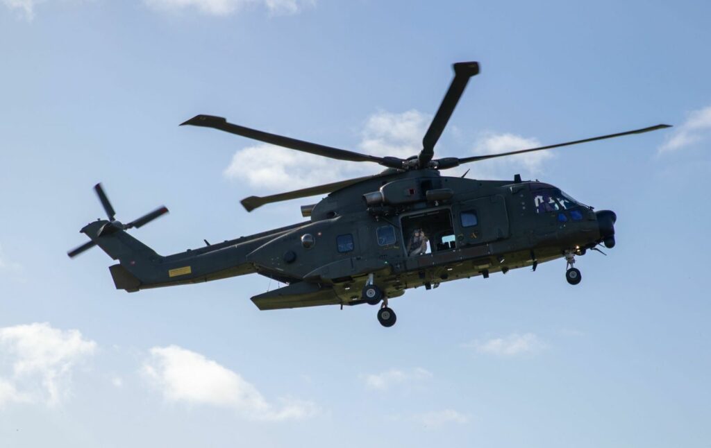 Rusia și stat NATO intră în tensiune: elicopter danez vizat de fregată