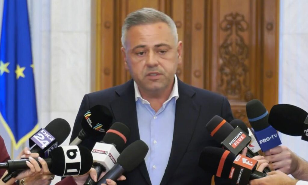 Un fost ministru îi acuză pe Bolojan și Pîslaru că vor să distrugă agricultura. Ar consuma carne de la o oaie bolnavă? Răspunsul politicianului