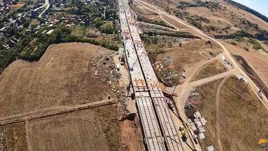 Filmare din avion pe Autostrada A3 Transilvania. De când se va putea circula între Zimbor și Nădășelu