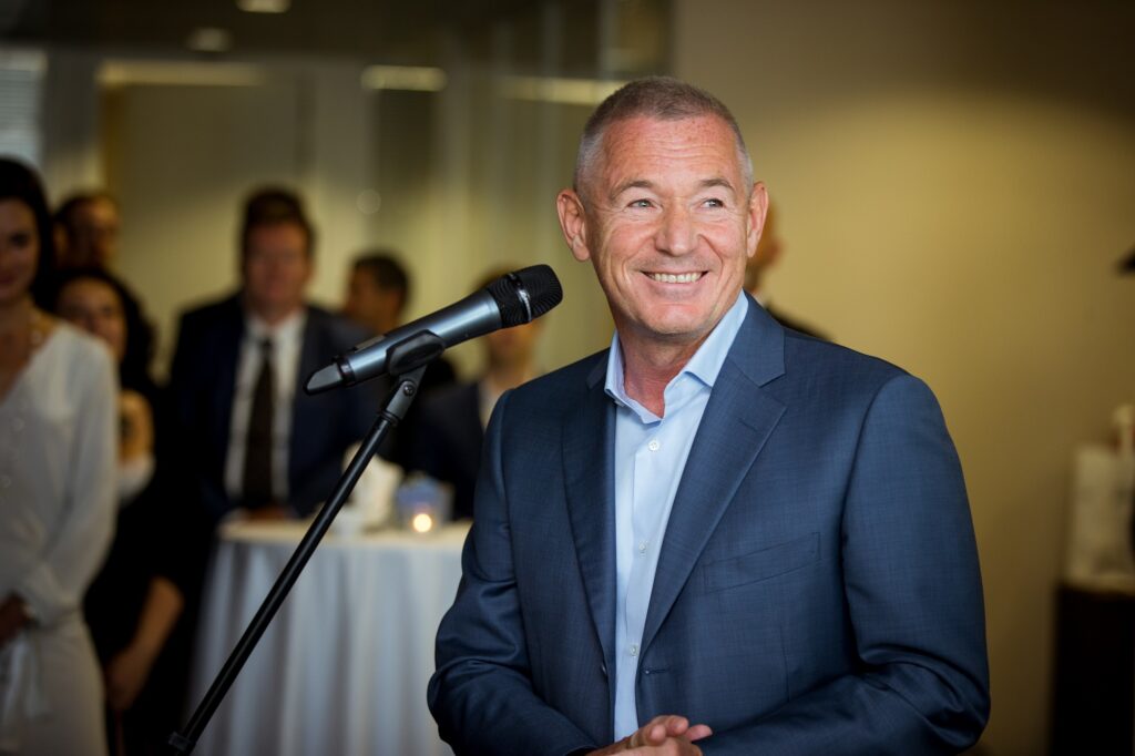 Oligarhul rus Igor Makarov vrea să investească până la un miliard de dolari în energia din Republica Moldova. A fost sancționat de Canada