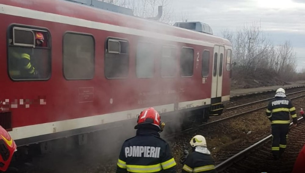 Circulația trenurilor pe ruta Periș–Chitila a fost reluată, după un incendiu de locomotivă în stația Buftea