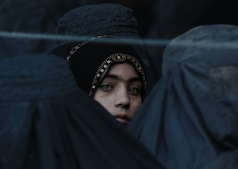 Şcolile din Austria se deschid cu interdicţia vălului islamic până la vârsta de 14 ani / Musulmanii acuză ”o încălcare a drepturilor fundamentale”
