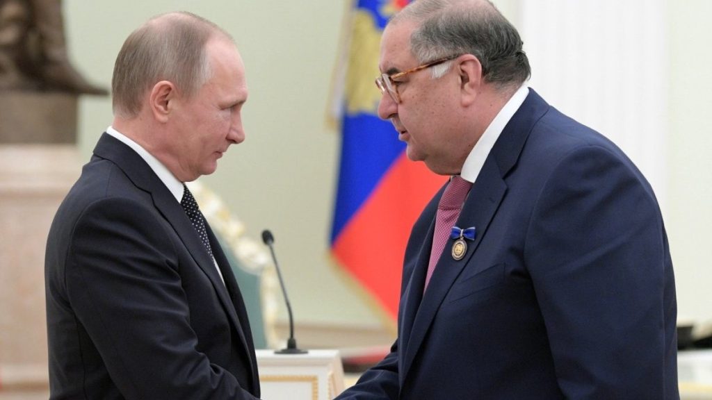 Decizie majoră la Bruxelles: UE îi elimină de pe lista sancțiunilor pe miliardarii ruși Alisher Usmanov și Mikhail Fridman
