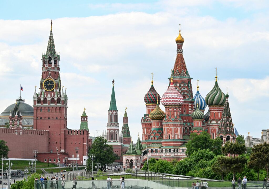 Moscova trimite rămășițele războinicului Dmitri Donskoi în Ucraina