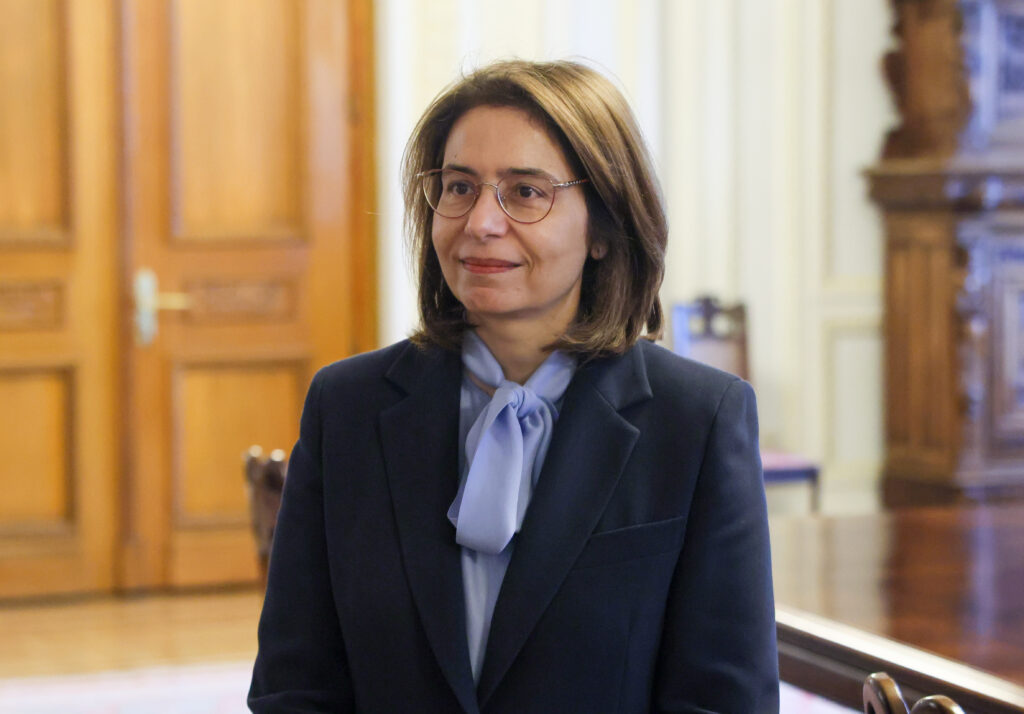 VIDEO | Ambasadoarea Greciei la București: Nu stăm tot timpul cu paharul de șampanie în mână