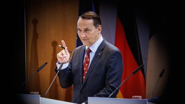 Polonia propune expulzarea a 1.000 de ruși trimiși în Europa ca diplomați: „Lucrează pentru agenții care desfășoară activități teroriste în țările noastre”