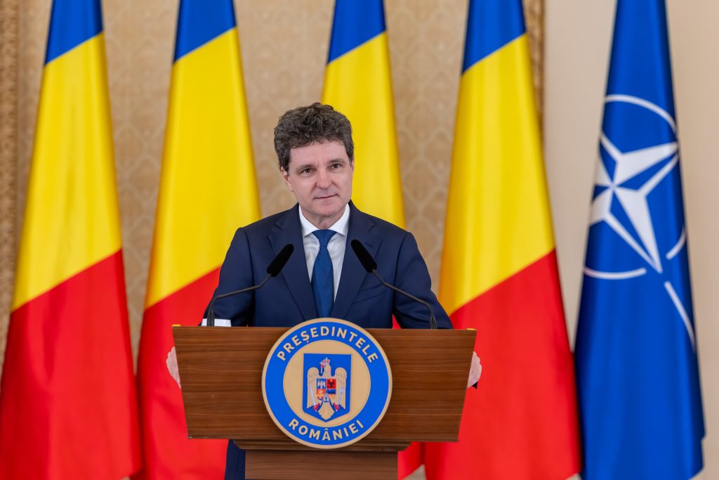 Nicușor Dan trimite