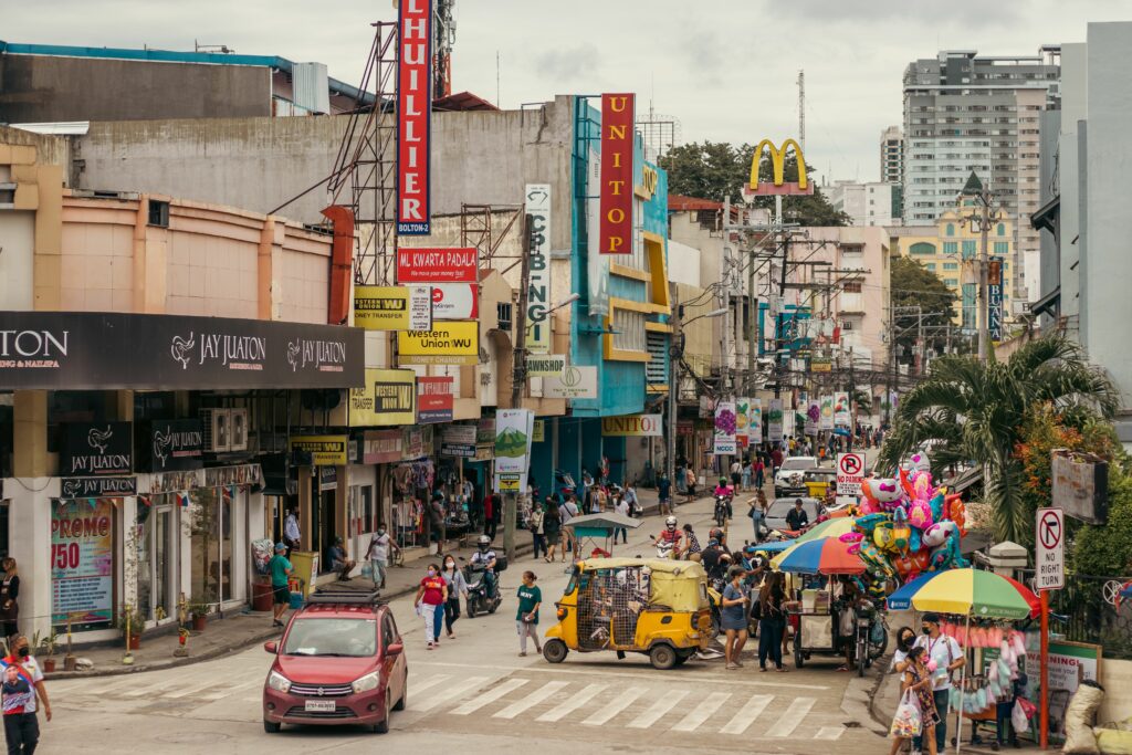 UE și Filipine ajung la un acord de principiu pentru liberalizarea comerțului. Schimburile bilaterale trec de 17 miliarde de euro