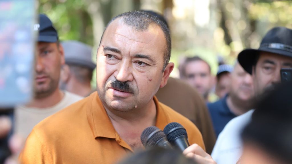 Nicușor Dan: fără guvern nu pot ajuta fermierii, răspund cu ‘Vrăjeală