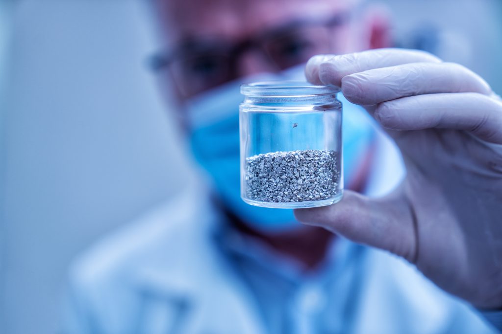 Frank Timiș: 1,8 miliarde de dolari fabrică de metale rare în România