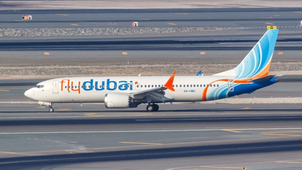 Un zbor FlyDubai spre Tel Aviv a aterizat de urgență în Arabia Saudită, după ce doi piloți s-au luat la bătaie. Israelul consideră evenimentul un posibil atac terorist