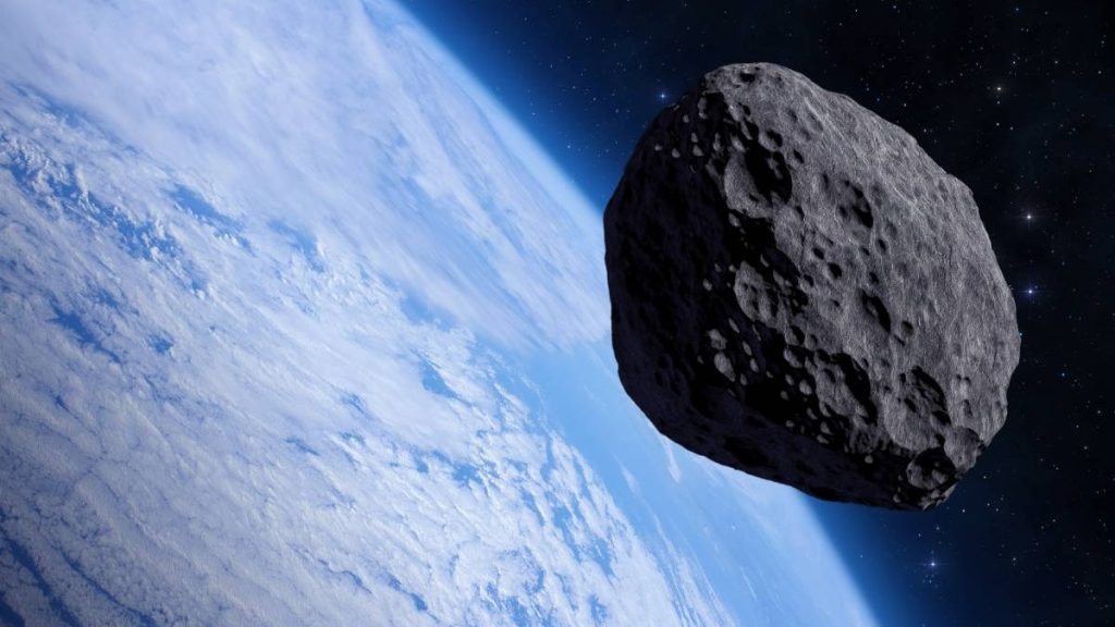 Un asteroid de mărimea unei case trece astăzi pe lângă Pământ. La ce distanță ajunge 2026 RN15