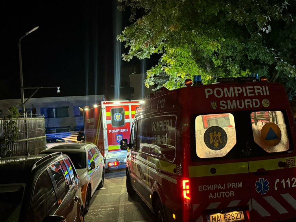 Plan Roșu la Saturn: Zeci persoane, copii, acuză hotelul stări de rău