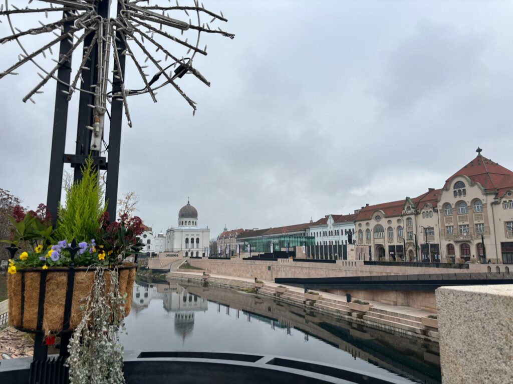În Oradea, oraș cu energie mai ieftină, locuitorii plătesc mai mult la termoficare, față de București, unde gigacaloria este mai scumpă. Expertul Dumitru Chisăliță (AEI) explică diferențele