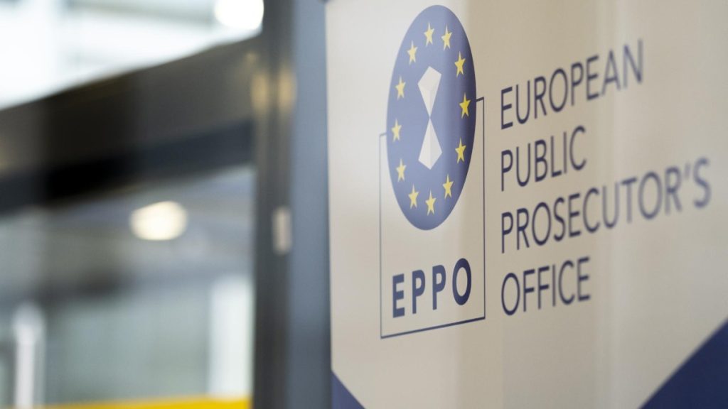 Fraudă cu TVA de 410.000.000 de euro în Europa: peste 300 de percheziții în 8 țări, 62 de suspecți reținuți. Cum funcționa schema și ce rol are România în ancheta EPPO