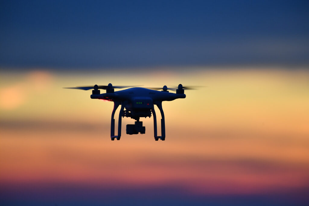 Atac masiv cu drone în regiunea Moscova. Peste 80 de aparate au fost doborâte, iar patru aeroporturi au fost închise