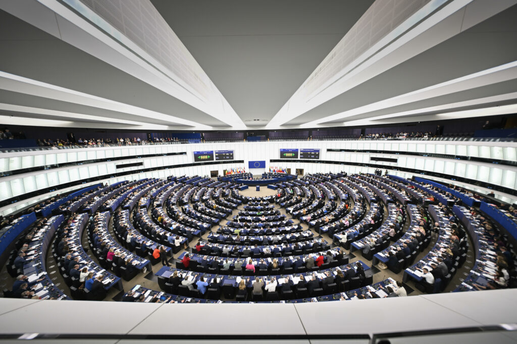 Parlamentul European nu-i recunoaște pe noii parlamentari ruși: „Fără contacte oficiale cu noua Dumă”