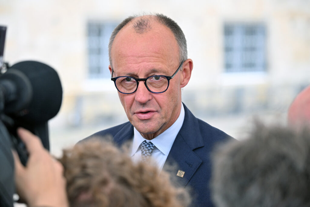 Germania oferă 1,3 miliarde de euro Ucraina; acorduri de 8,