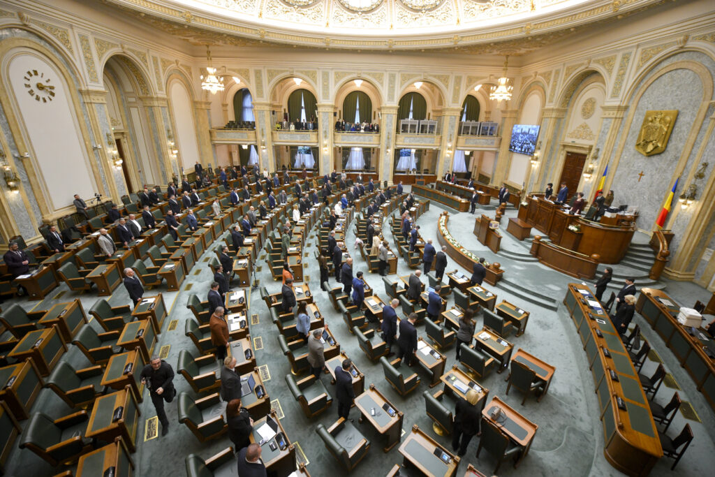 Calculator interactiv | Cine poate face majoritatea în Parlament. Testează ce coaliții pot trece pragul de 233 de voturi