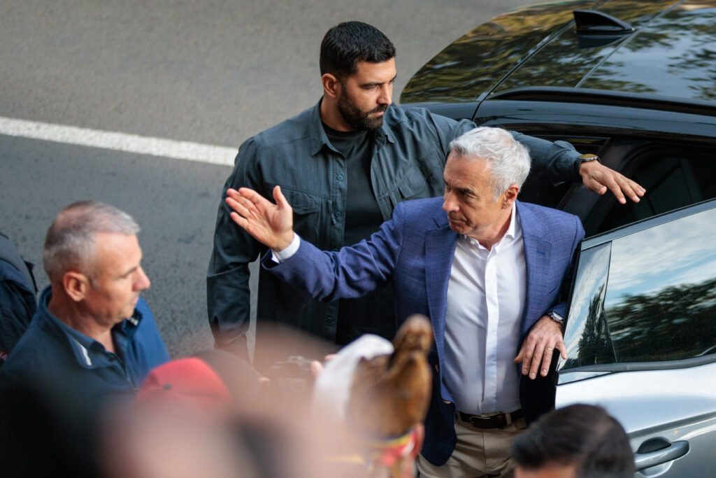 Călin Georgescu și partenerul său: cine împărtășește celula?
