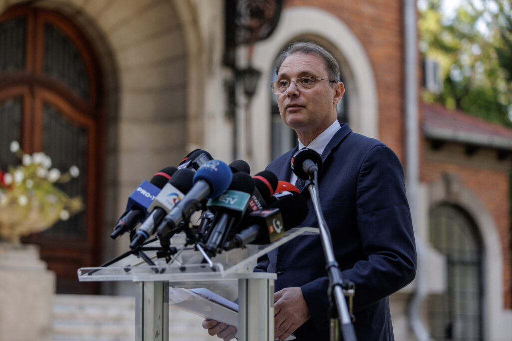 Niculescu: Iarnă grea se apropie, cerem guvern cu puteri depline