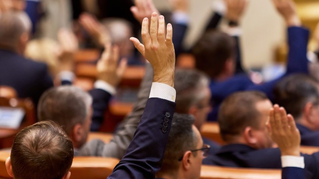 O senatoare a depus un proiect de lege care dezincriminează deţinerea de droguri pentru consum propriu. Reacția lui Marcel Vela