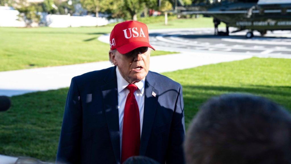 Trump va vorbi la telefon cu Putin despre presupusul caz de ciumă din Rusia. SUA și OMS cer explicații de la Moscova