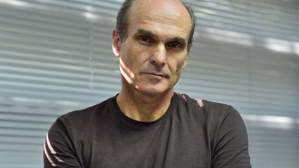 CTP, reacție ironică după ce susținătorii lui Călin Georgescu i-au aprins lumânări: „Se pare că am murit”
