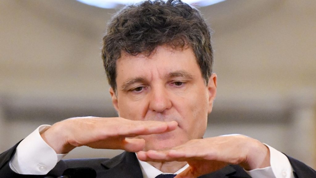 Cinci luni de criză: patru nominalizări, nimeni nu s-a mișcat