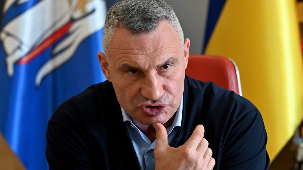 Kiev în întuneric și fără apă: Primarul Kliciko îndeamnă să plece