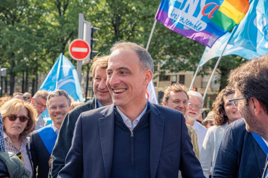 Europarlamentarul Raphael Glucksmann va fi candidatul stângii social-democrate franceze la alegerile prezidenţiale din 2027