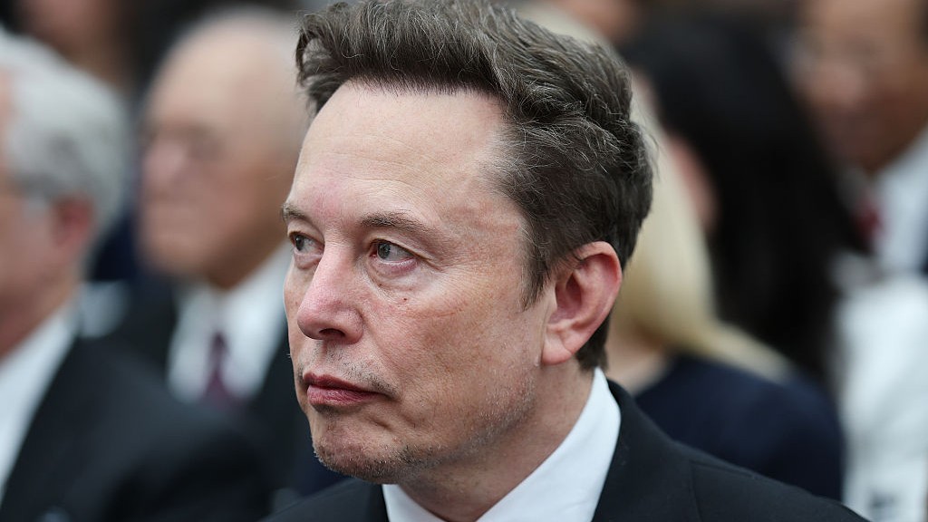 Elon Musk, întrebat de un ministru de Externe dacă face „jocuri politice” în războiul ruso-ucrainean: „Suntem cu ochii pe tine”