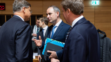 Video România ajunge la ECOFIN fără un plan clar pentru bugetul din 2027. Cum complică criza politică reducerea deficitului