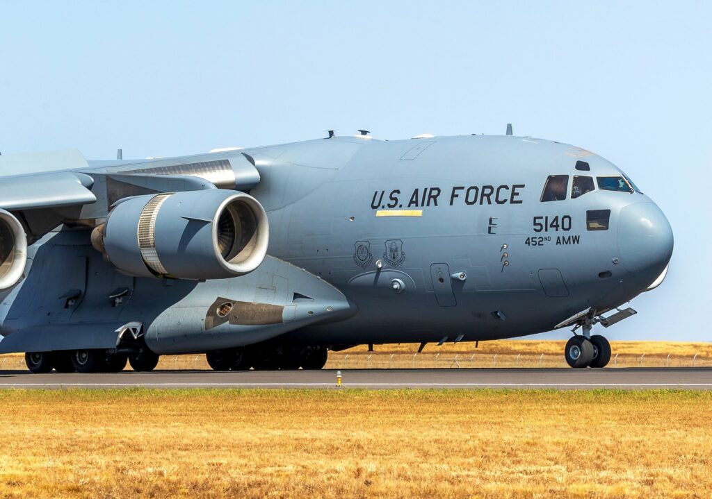 SUA au retras toate bombardierele de la baza aeriană britanică vizată de un presupus atac terorist