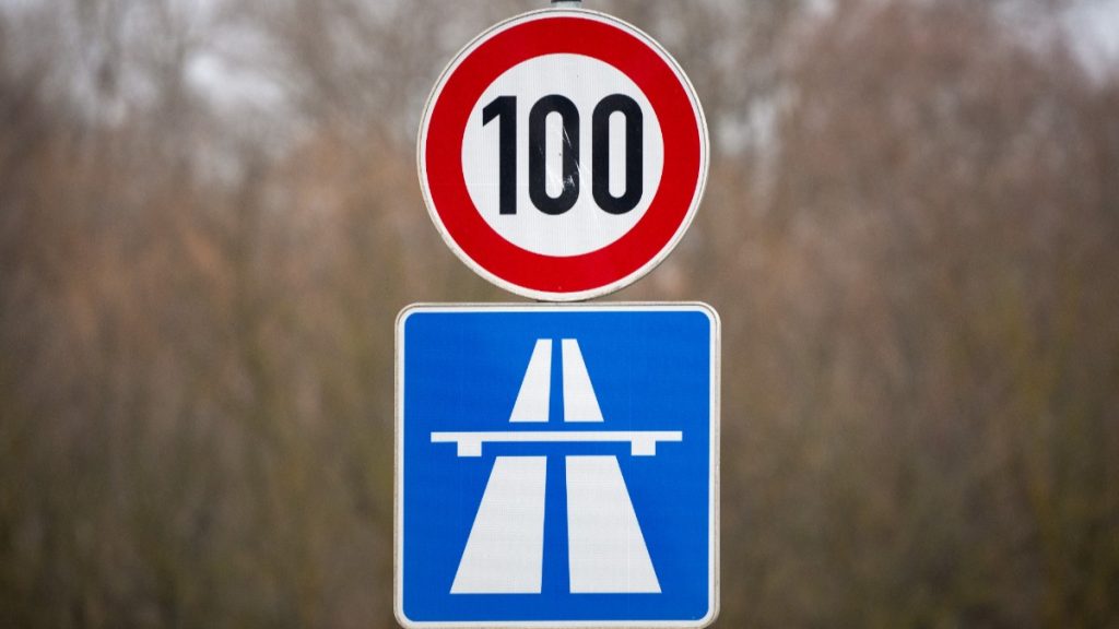 Limită de viteză de 100 km/h pe toate autostrăzile din Europa: propunerea vine din Austria și nu este un proiect oficial al UE