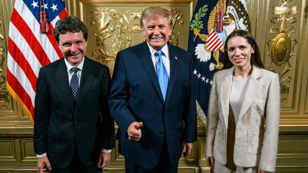 Nicușor Dan a postat o fotografie alături de Donald Trump la o săptămână după Adunarea Generală a ONU. Care este motivul