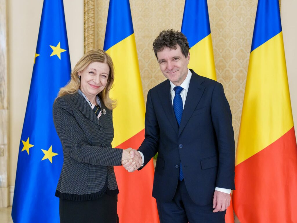 VIDEO: Ambasadoarea Ungariei discută Palinca versus țuică