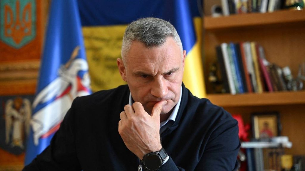 Kiev în furiș: cere demisia primarului Klitschko din corupție