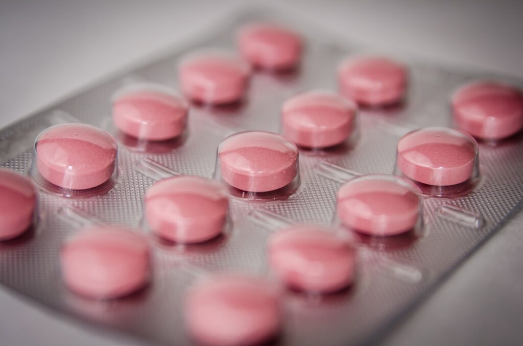 Medicamentele pentru avort, „pericol public”. Trei state americane cer intervenția justiției pentru a restricționa distribuirea