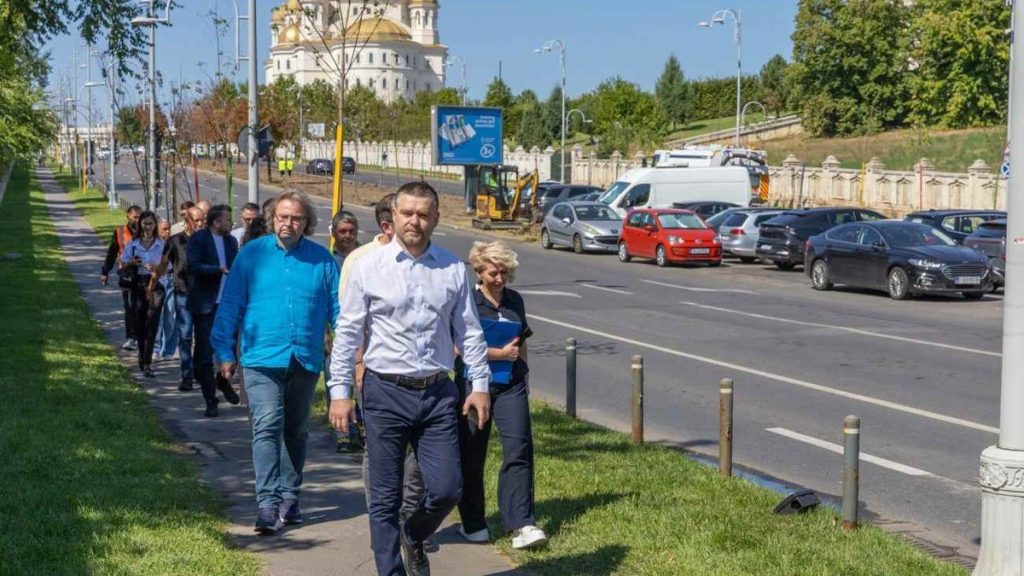 Ciprian Ciucu: Nu urăsc mașinile, doar le ridic de pe trotuare