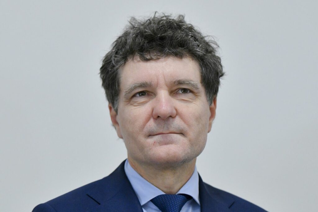 Nicușor Dan, după modificarea legislației din Ucraina: Vom lucra pentru ca elevii români să învețe în limba maternă și la liceu