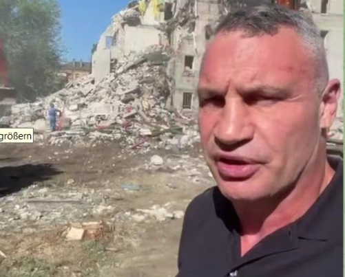 Primarul Kievului, Vitali Kliciko, este presat să demisioneze