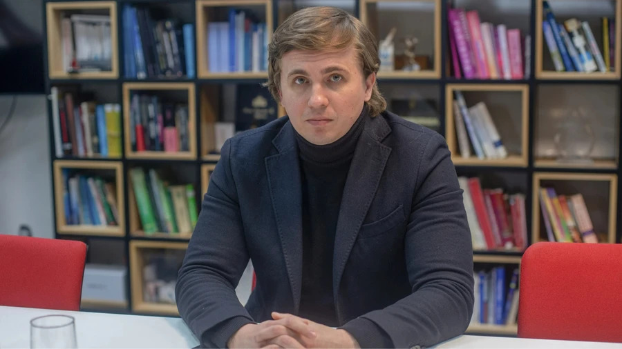 Jurnalistul ucrainean de investigații Mihailo Tkaci, reținut în Austria, în timp ce documenta fuga procurorului general, Ruslan Kravchenko