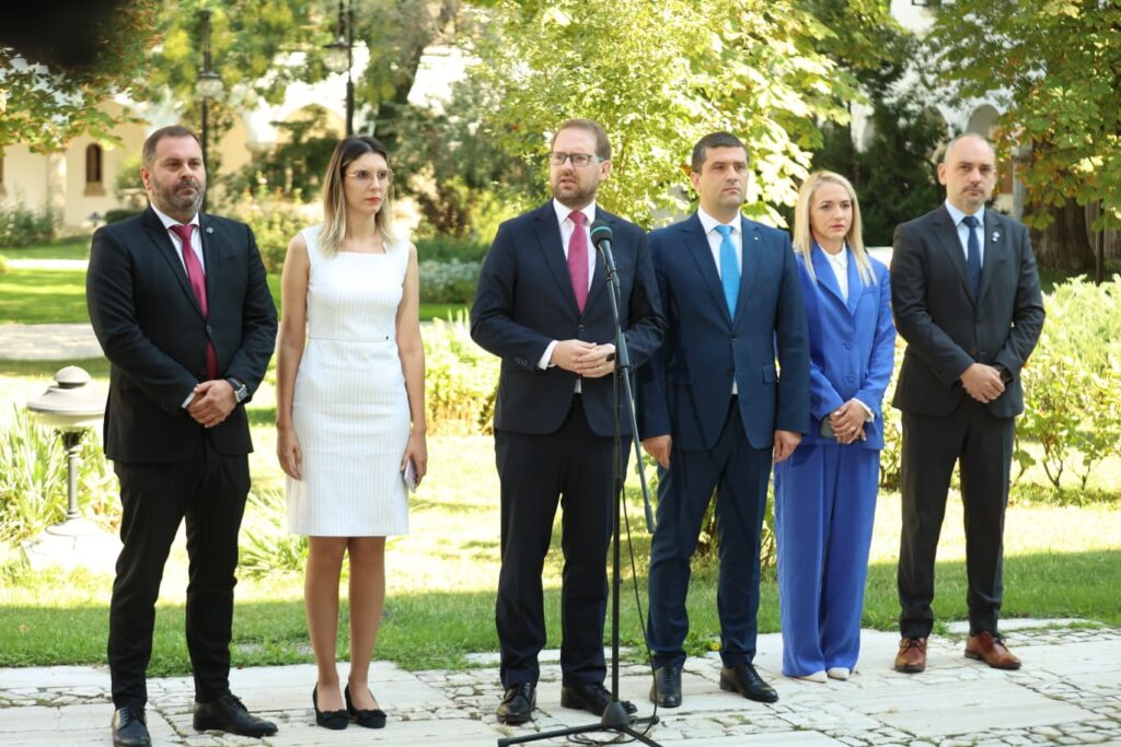 USR: Guvernul PeSeDan nu va vota cabinetul lui Luca Niculescu